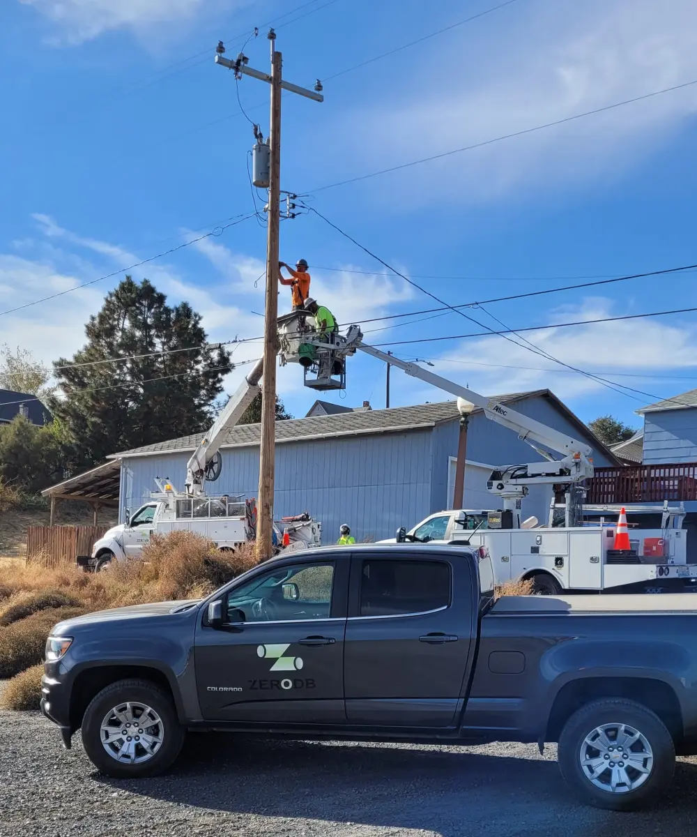 zerodb-truck-electric-pole-worker